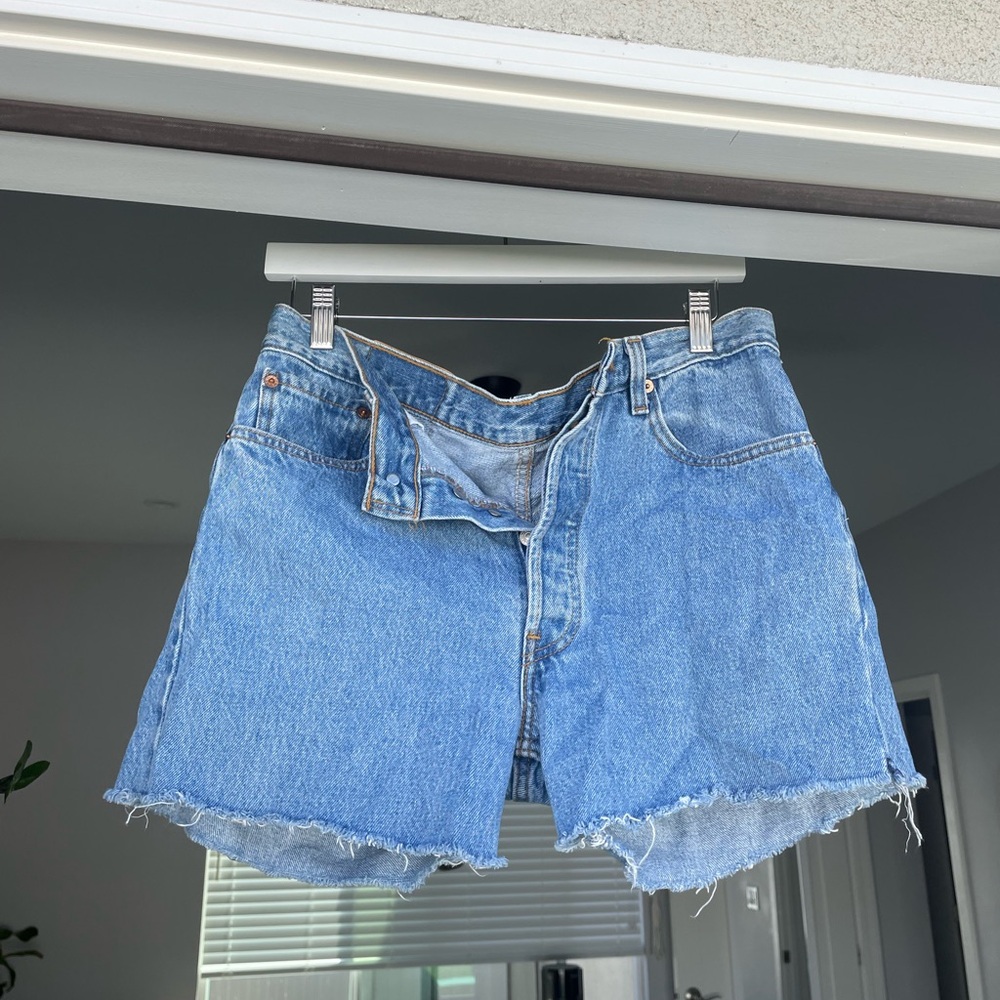 Levi's Blue Jean Shorts High-Waisted Raw Hem